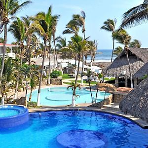 Canadian Resort Acapulco Diamante